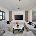 Twins Villa *